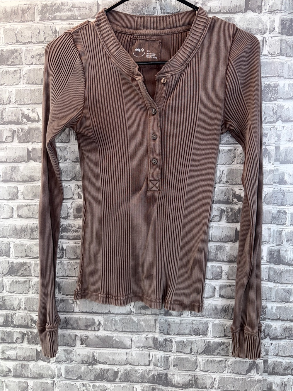 aerie‎ Ribbed Henley Long-Sleeve Top - Brown